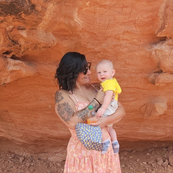 Meet your Posher, Irene - Picture 1 of 1